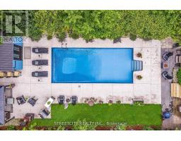 931 WATERLOO STREET - 43