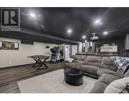 44 CUMBERLAND CRESCENT - 29