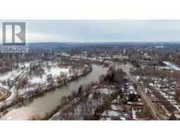 422 RIVERSIDE DRIVE - 4