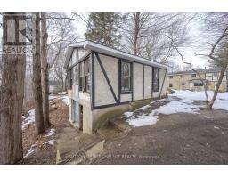 422 RIVERSIDE DRIVE - 43