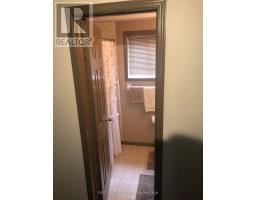 562 ERINBROOK DRIVE - 35