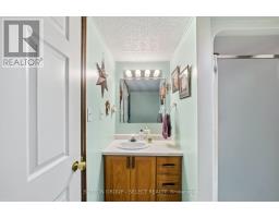 77242 LONDON ROAD - 34