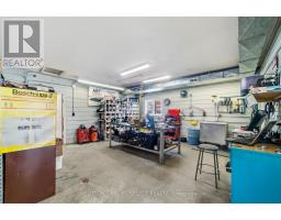 77242 LONDON ROAD - 38