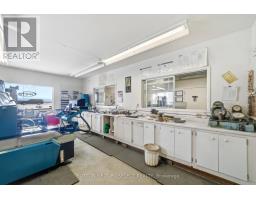 77242 LONDON ROAD - 41