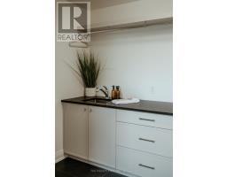 52 ROYAL CRESCENT - 38