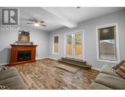 246 GREY STREET - 12