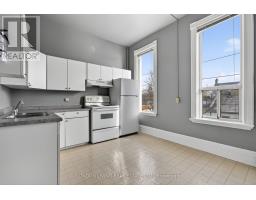 572 PALL MALL STREET - 33