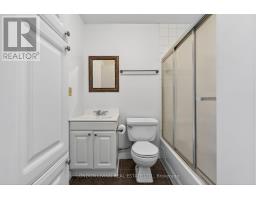 572 PALL MALL STREET - 40