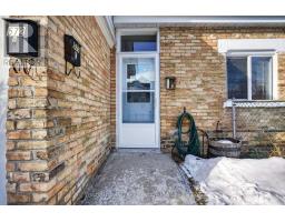 572 PALL MALL STREET - 6