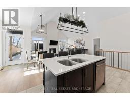 15 COMPASS TRAIL - 15