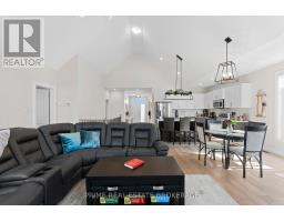 15 COMPASS TRAIL - 20