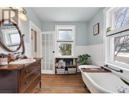 26 ARTHUR STREET - 18