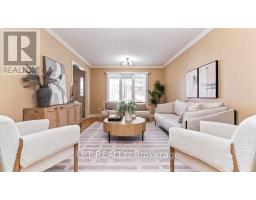 488 SUNNYSIDE CRESCENT - 7