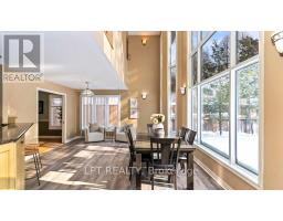 488 SUNNYSIDE CRESCENT - 9