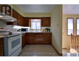 10 PALMER COURT - 10