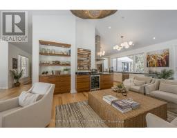 12 PARKLAND PLACE - 17