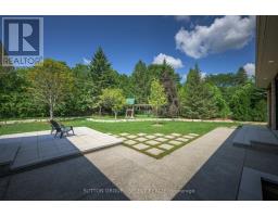 12 PARKLAND PLACE - 5