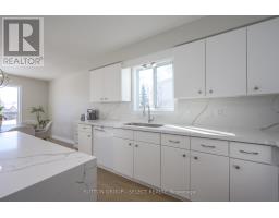 1711 CEDARCREEK CRESCENT - 11