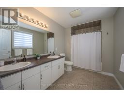 1711 CEDARCREEK CRESCENT - 29