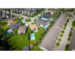 1711 CEDARCREEK CRESCENT - 3