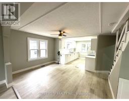 437 CHARLOTTE STREET - 12