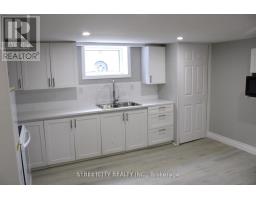 437 CHARLOTTE STREET - 41