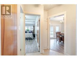 108 MYRTLE STREET - 12