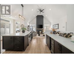 35 COMPASS TRAIL - 12