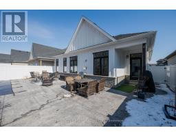 35 COMPASS TRAIL - 33