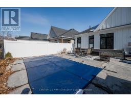 35 COMPASS TRAIL - 34