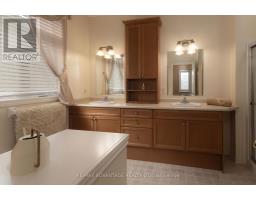 477 BLUE JAY DRIVE - 26