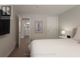 477 BLUE JAY DRIVE - 32