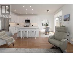 477 BLUE JAY DRIVE - 9