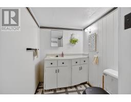 294 STEPHEN STREET - 25