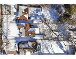 294 STEPHEN STREET - 37