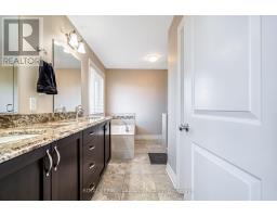 706 BENNETT CRESCENT - 25