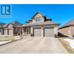 706 BENNETT CRESCENT - 3