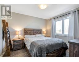 706 BENNETT CRESCENT - 30