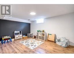 706 BENNETT CRESCENT - 38