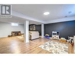 706 BENNETT CRESCENT - 39