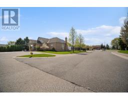 211 - 2025 MEADOWGATE BOULEVARD S - 43