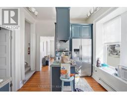 82 WELLINGTON STREET - 23