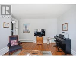 82 WELLINGTON STREET - 33