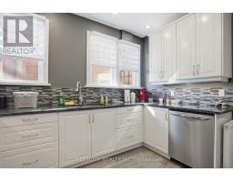 82 WELLINGTON STREET - 39