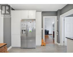 82 WELLINGTON STREET - 41