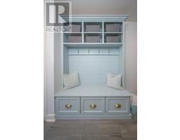 22 MAPLETON PLACE - 23