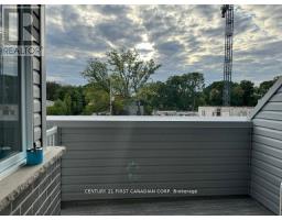 49 - 990 DEVERON CRESCENT - 8