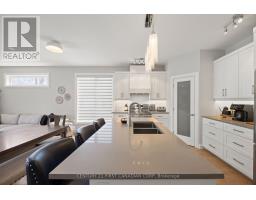 176 KING STREET - 14