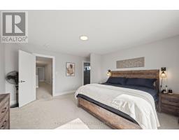 176 KING STREET - 27