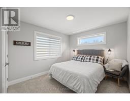 176 KING STREET - 32